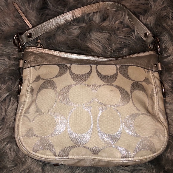 Coach - Picture 2 of 6